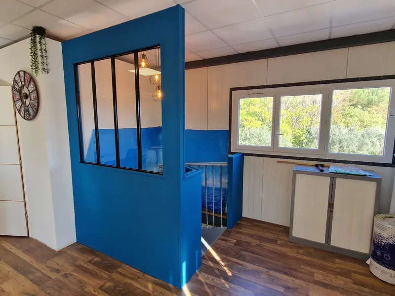 Aménagement bureau cloison bleue - ColorsDream